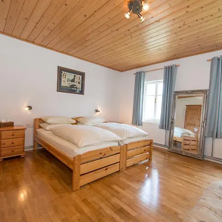 לינה וארוחת בוקר Haus 26 וויסבריאך